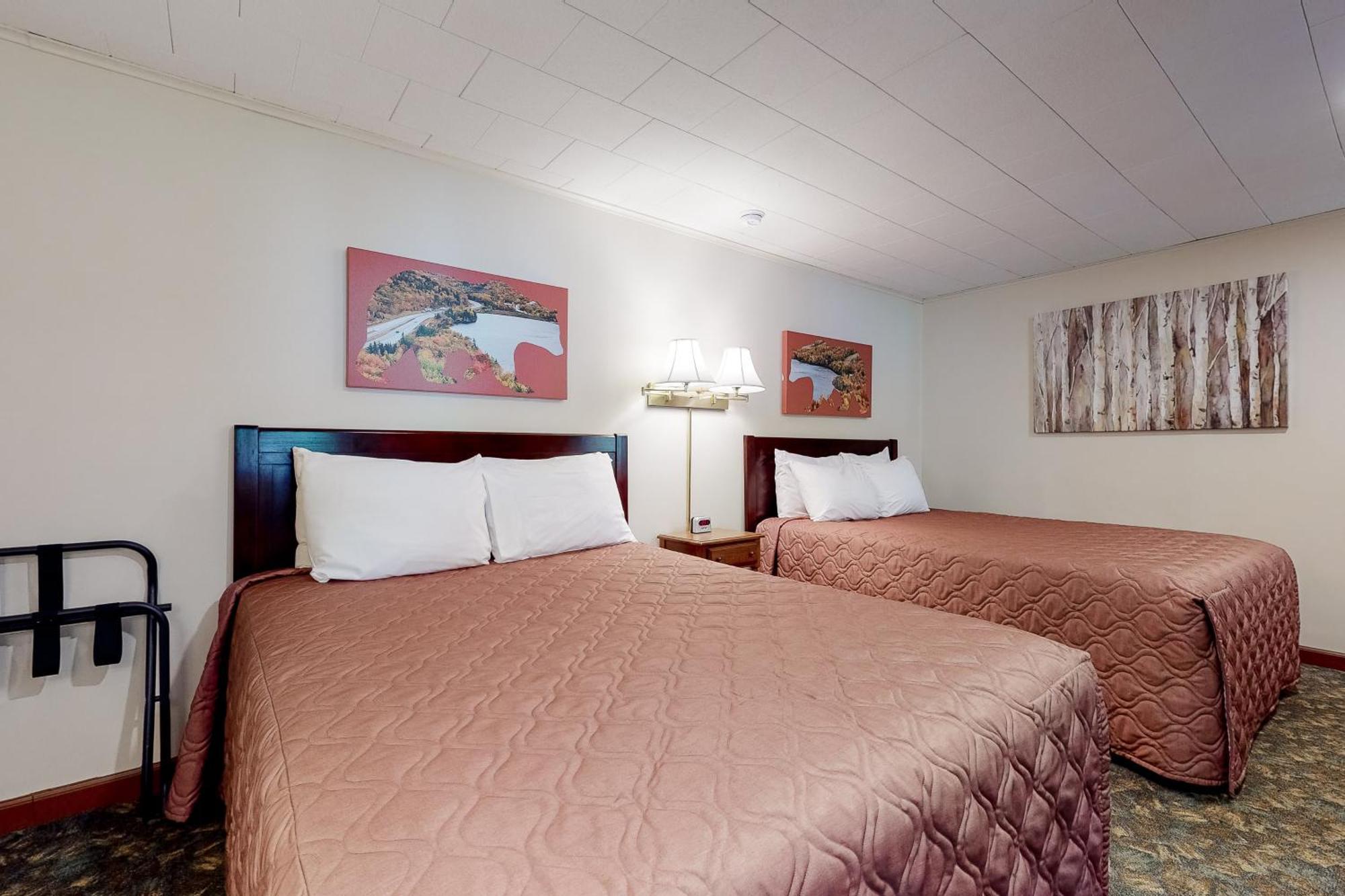 Riverbank Motel And Cabins Managed By Vacasa Lincoln Quarto foto
